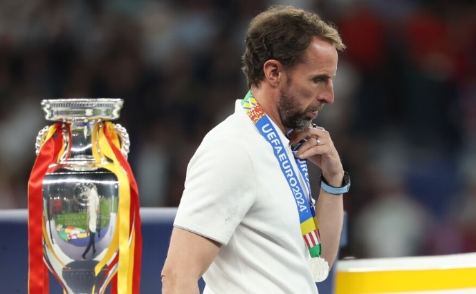 Селекционерът на Англия Гарет Саутгейт напусна поста си след загубата