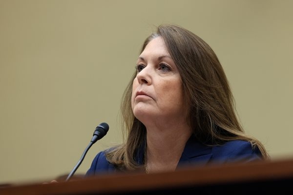 Директорката на Сикрет Сървис Кимбърли Чийтъл призна пред Конгреса