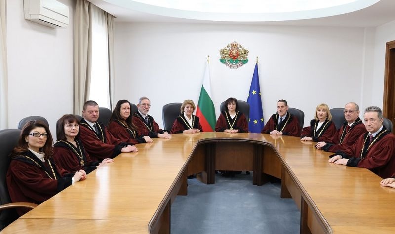 Конституционният съд ще се произнесе утре петик дали последните изменения