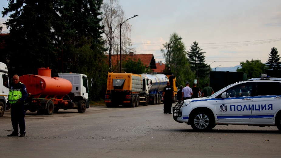 Пожарът в логистичния център на голямата верига за хранителни стоки