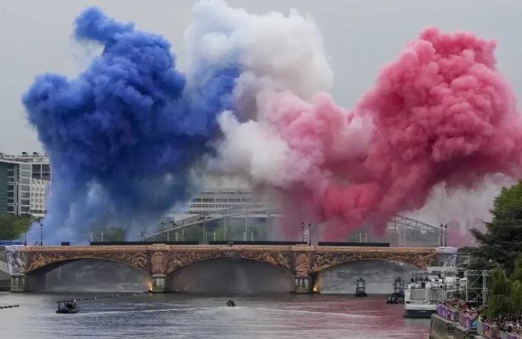 Церемонията по откриването на XXXIII Летни олимпийски игри започна във