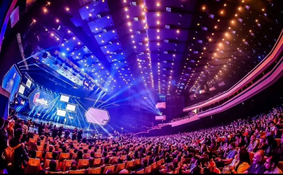 Въпреки скандала с продажбата на билети от 3000 евро за