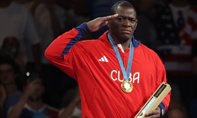 Михаин Лопес стана първият спортист в историята с пет поредни