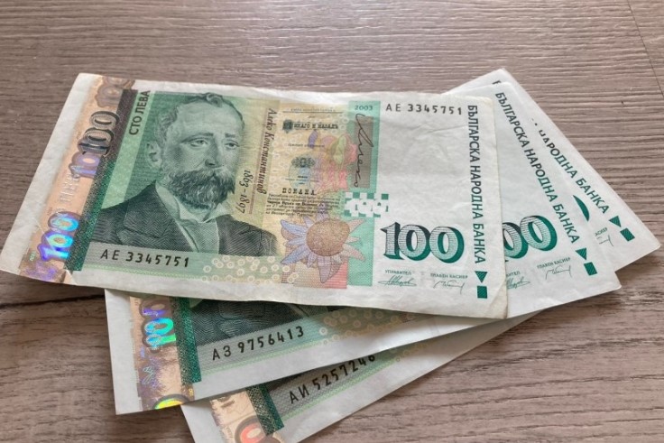 Ръст на регистрирани и задържани неистински банкноти с номинал 100