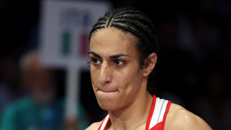 Алжирската боксьорка Имане Хелиф си направи бляскава фотосесия след спечелването