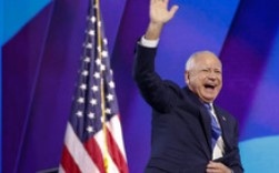 Губернаторът на Минесота Тим Уолц официално прие да бъде