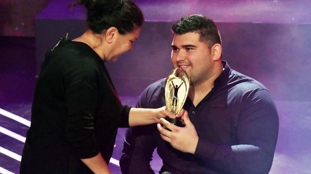 Ружди Ружди категорично спечели титлата в тласкането на гюле категория