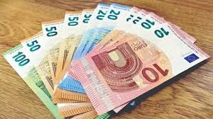 Промени в плащанията заради приемането на еврото в България предвиждат