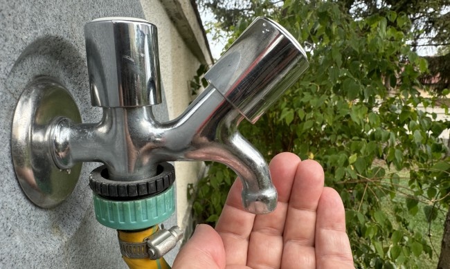 Броят на населените места с режим на водата у нас