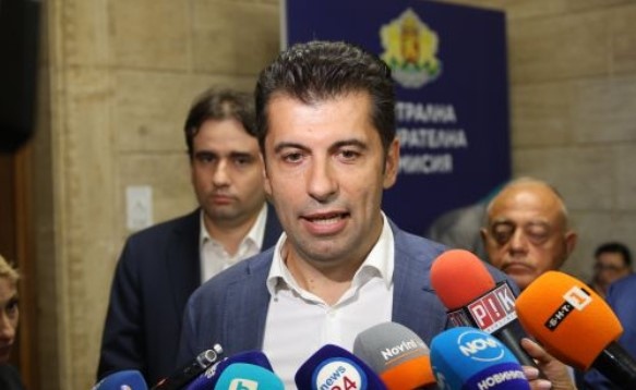 Продължаваме промяната Демократична България внесе документи в Централната избирателна