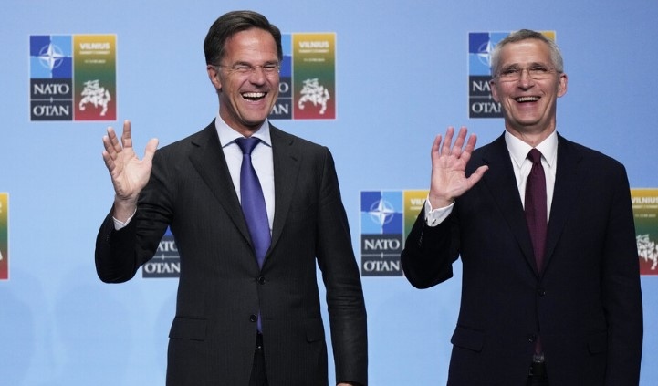 Генералният секретар на НАТО Йенс Столтенберг ще предаде поста на