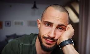 Наум Шопов е аут от хитовото риалити Ергенът пише Intrigi bg Актьорът