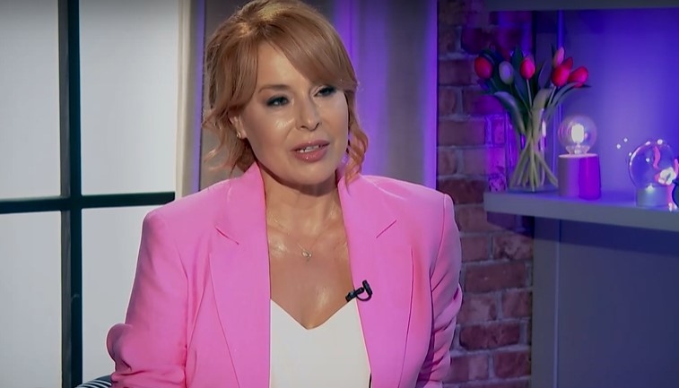 Човек си мисли че върви и е стигнал донякъде а