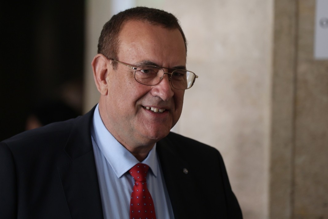 Ние трябва да дадем тон всички институции да се събудят