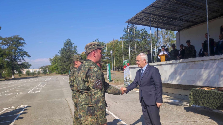 До дни ще станат ясни резултатите от разчитането на черната кутия на разбилия се