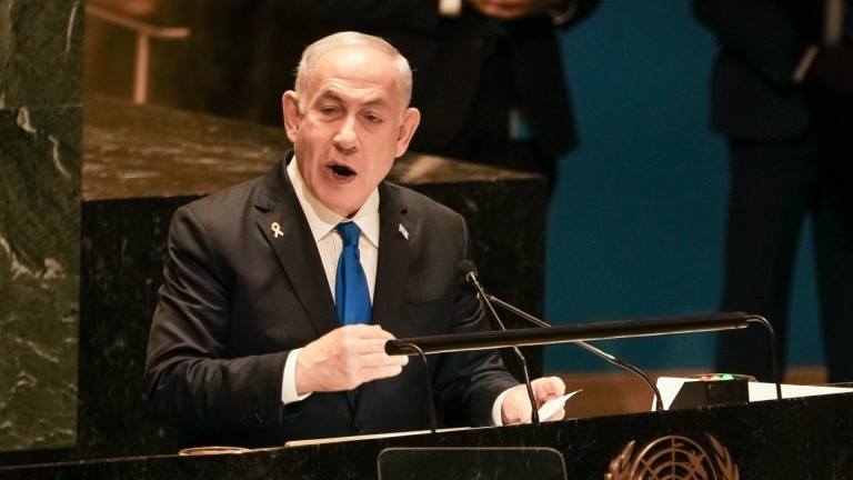 Израелският премиер Бенямин Нетаняху нарече исторически повратна точка смъртта на