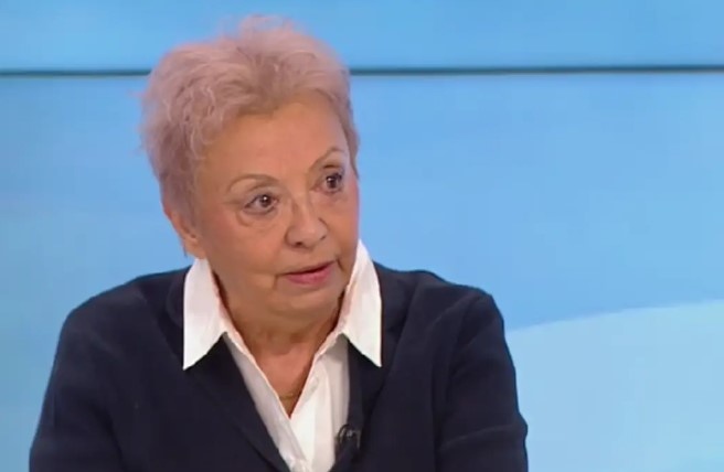 Изследвам посланията на партиите скрити в логата рекламата слоганите и