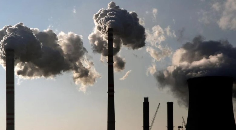 Единствената останала въглищна електроцентрала във Великобритания в Ратклиф он Соар в Нотингамшир