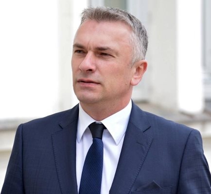 Агенти на Комисията за противодействие на корупцията са влезли тази