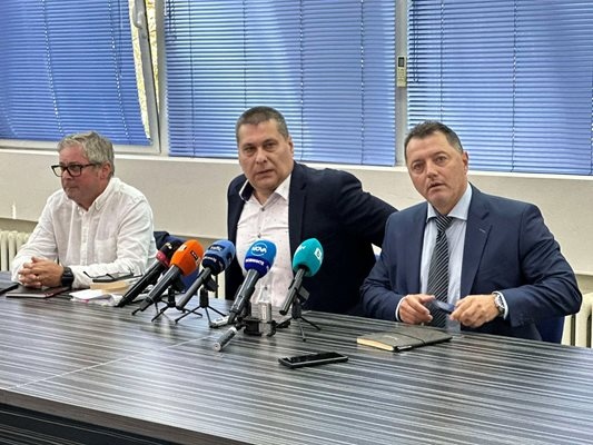 В присвояване на 580 000 лева е обвинен директорът на