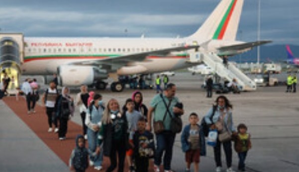 Екипите на Държавния авиационен оператор с признание Премиерът Димитър Главчев