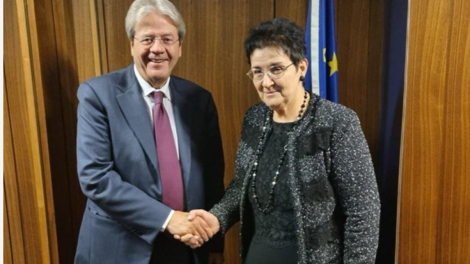 Проектобюджетът за 2025 г ще бъде с дефицит до 3