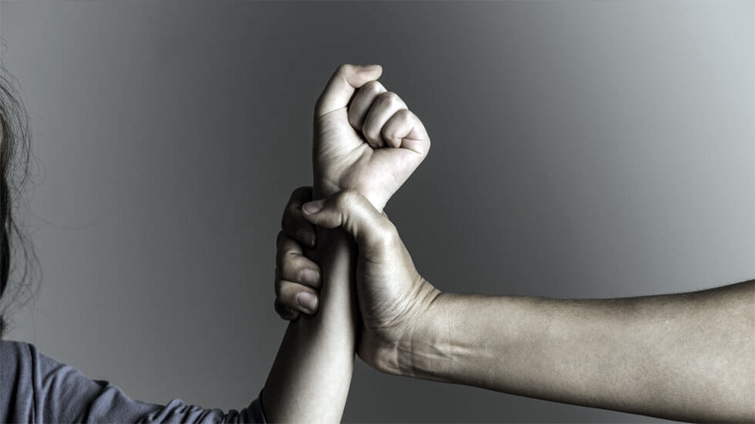 Насилието е сложно понятие и често се разбира като употреба