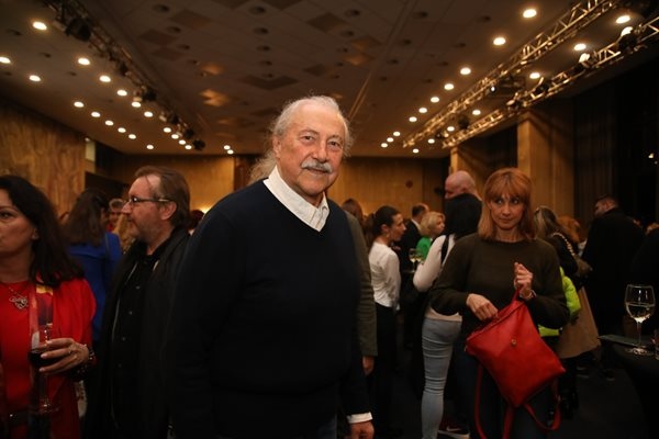 Винаги е мечтаел да си отиде така докато пее