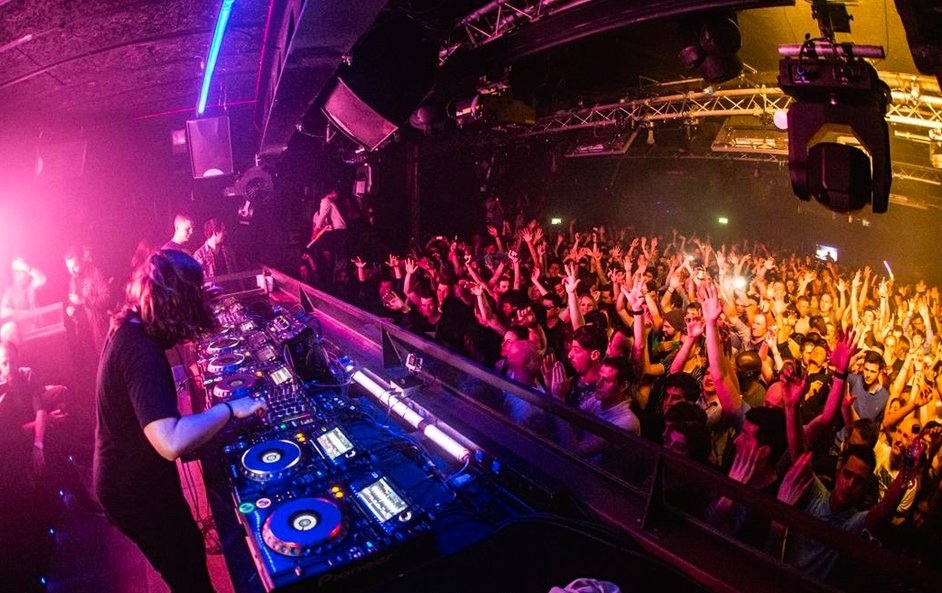 Популярен нощен клуб в Берлин предлага на клиентите си да