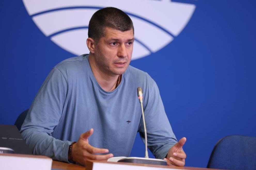 Петко Писков обвиняем за източването на пари от театрите и