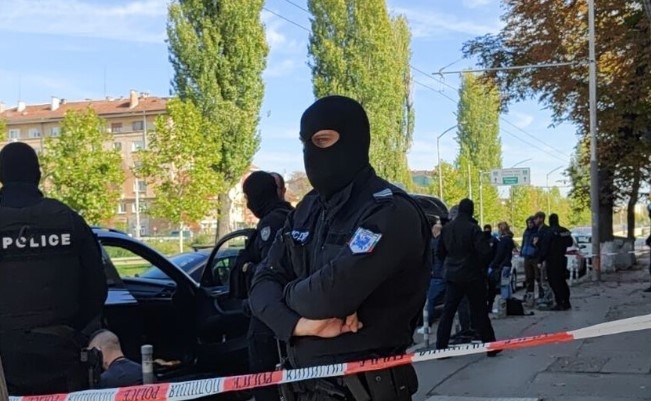 Специализирана полицейска операция се провежда в София във връзка с