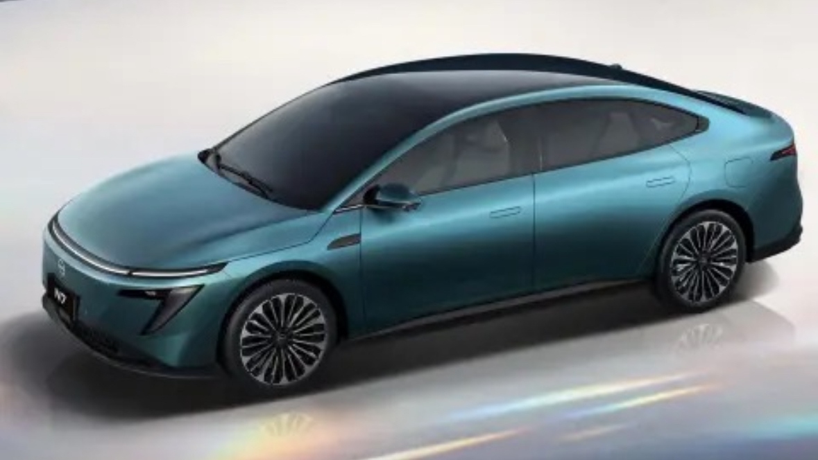 Nissan представи най новото си електрическо предложение седанът N7 стилен и