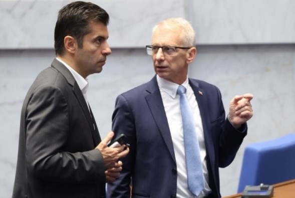 Парламентарната група на ПП ДБ няма да участва в разговори с