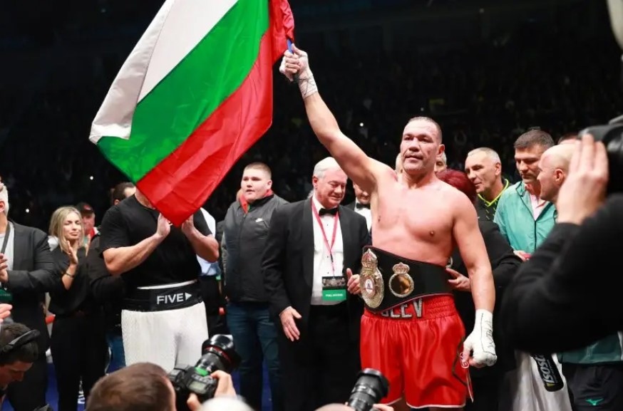 Кубрат Пулев спечели регулярната световна титла в тежка категория на