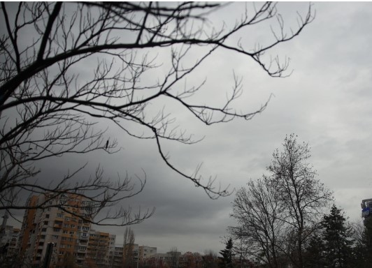 Днес над по голямата част от страната облачността ще се задържи