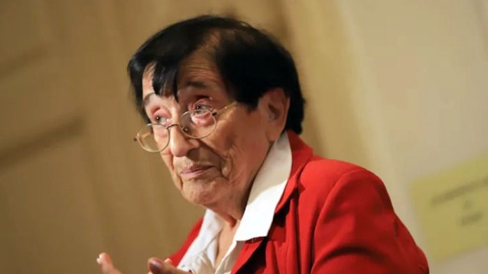 Ние нямаме една завършена от край до край магистрала и