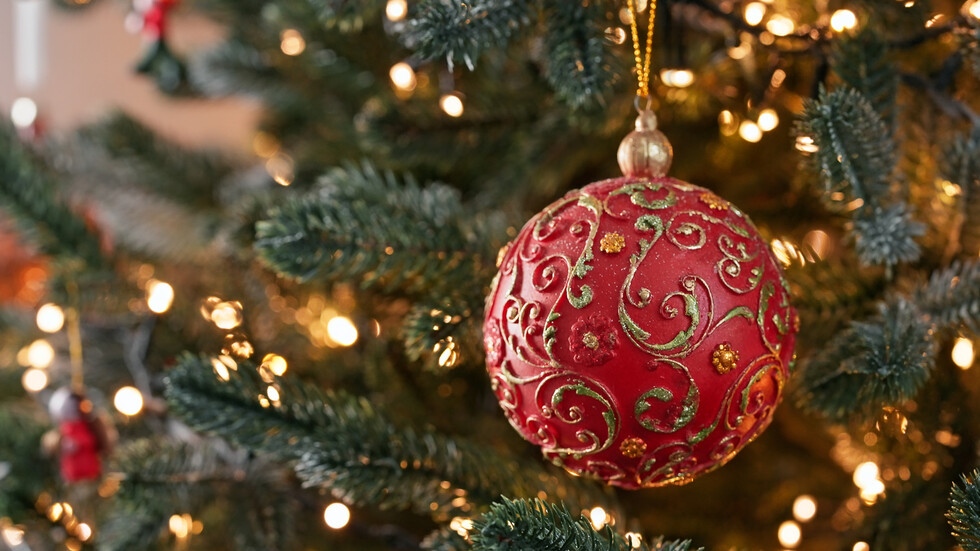 Само единни можем да съхраним традициите пише президентът Политици поздравиха българите