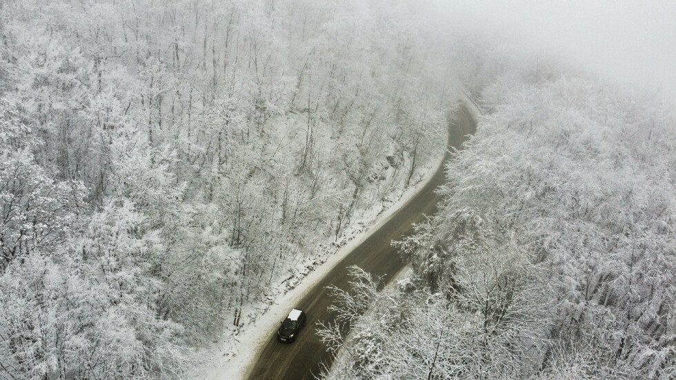 Автобусите от градския транспорт се движат само към Златните мостове Пътищата