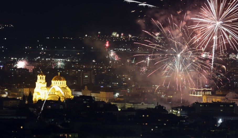 Български политици и държавници отправиха пожелания по случай Нова година В