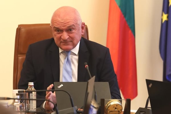 Feci quod potui faciant meliora potentes Каквото можах направих да направи