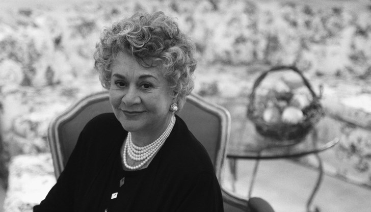 Джоан Плоурайт една от най известните британски сценични и екранни звезди