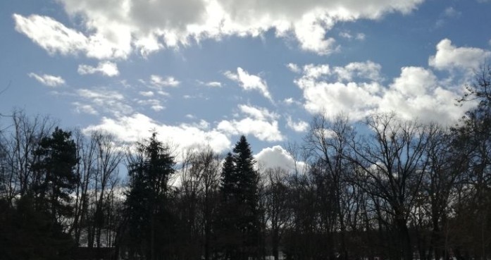 Днес над по голямата част от страната ще се задържи предимно