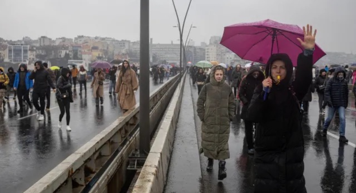 В понеделник ще бъде блокиран участък на международния път Е 75