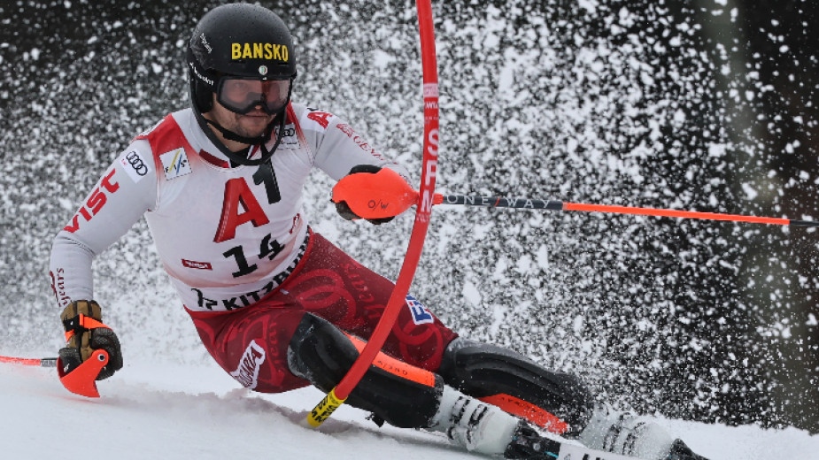 Алберт Попов завърши на 14 о място в слалома от Световната
