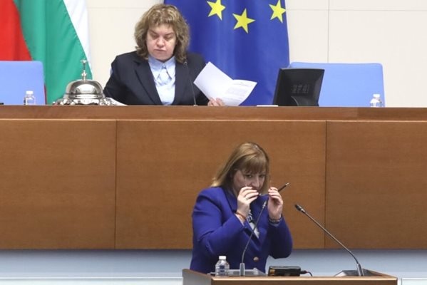 Новорегистрираната Българска православна старостилна църква ще трябва да остане само