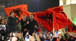 Управляващата партия в Косово печели вчерашните парламентарни избори но няма