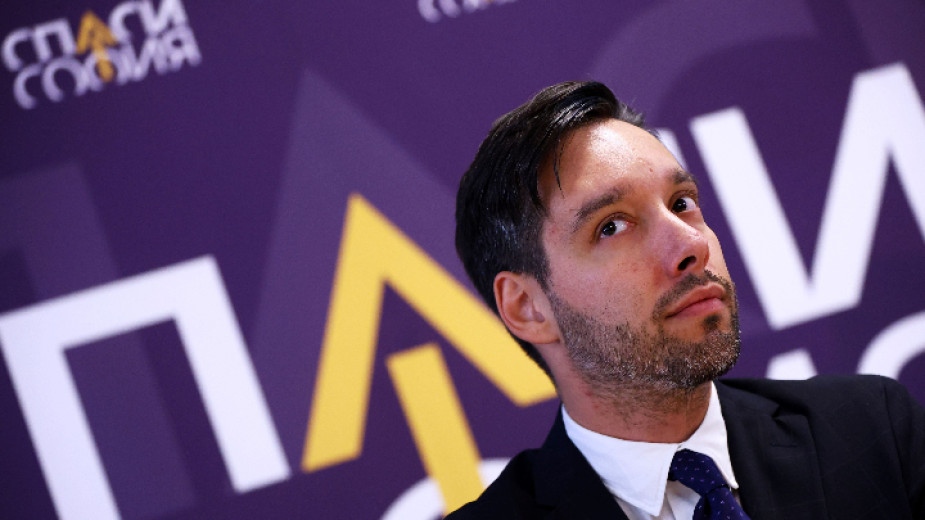 Ремонтът на улица Опълченска ще продължи категоричен е председателят на