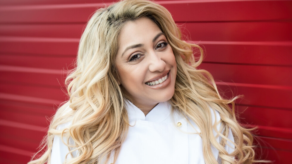 Попфолк звездата Роксана която се утвърди като едно от най големите