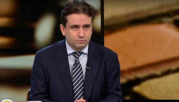 В момента експертите обсъждат дали да се предложи пълна забрана