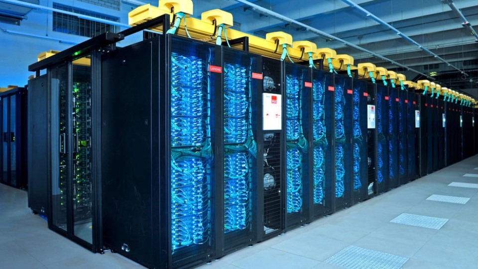 Суперкомпютърът World One разработен през 1973 г за Римския клуб